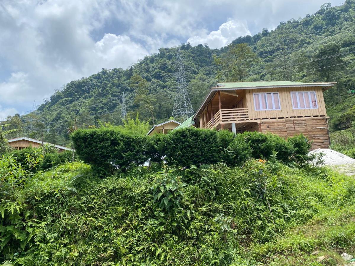 Bed and Breakfast Log Cabin In The Woods à Gangtok Extérieur photo