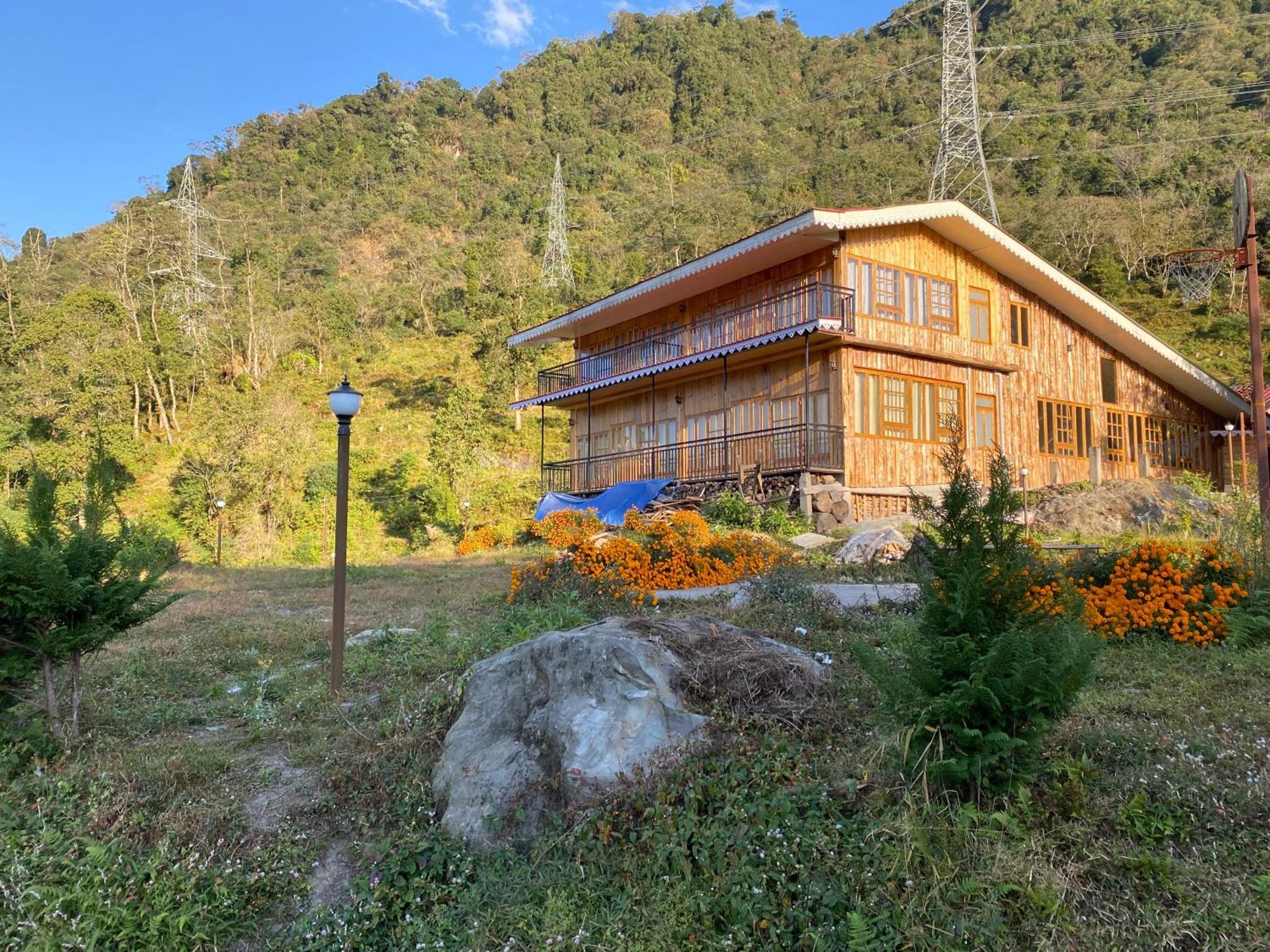 Bed and Breakfast Log Cabin In The Woods à Gangtok Extérieur photo
