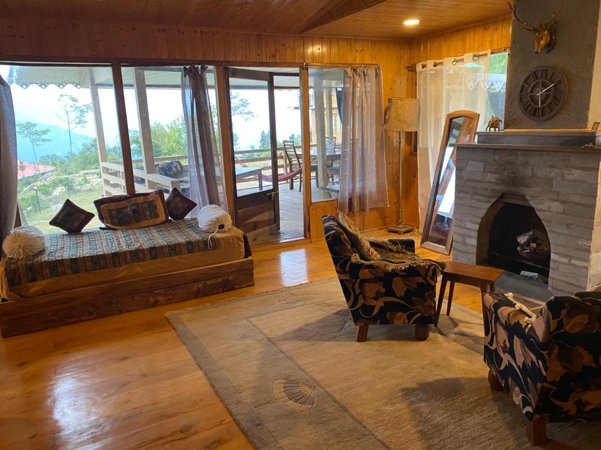 Bed and Breakfast Log Cabin In The Woods à Gangtok Extérieur photo